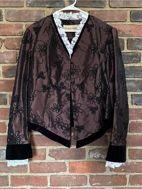 vintage brown floral embroidered jacket is from the brand Recollections XXL